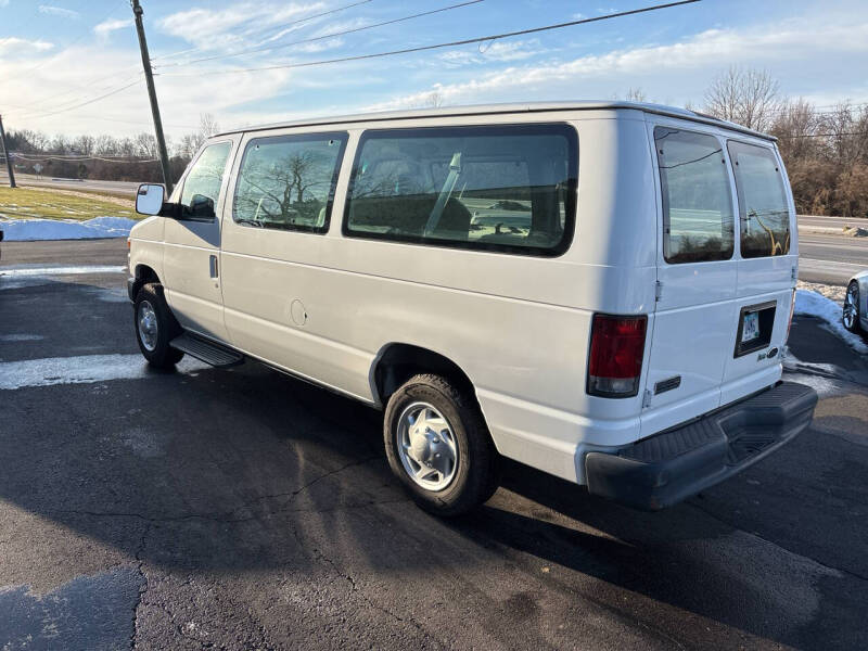 2011 Ford E-Series E-150 XL