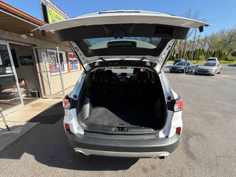 2020 Ford Escape SE