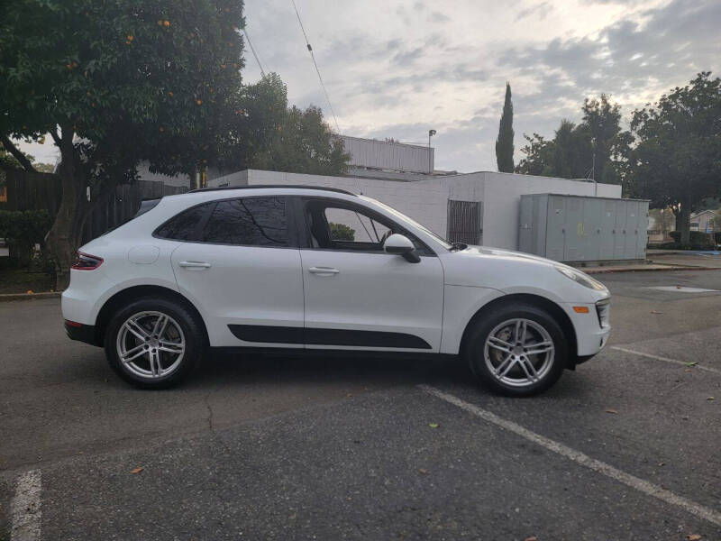 2015 Porsche Macan S photo 3