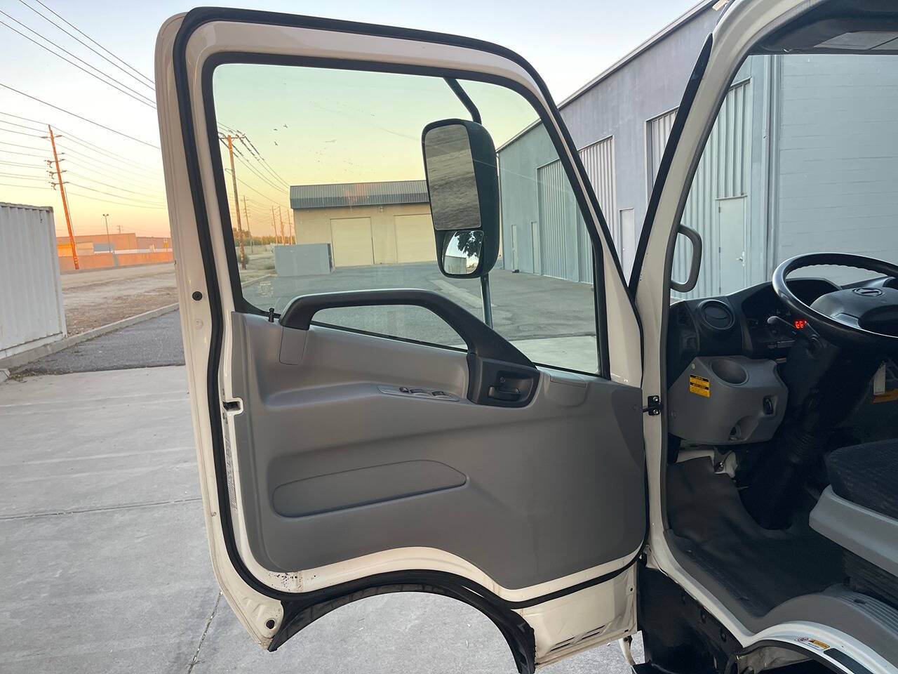 2018 Hino 195 for sale at Super Auto Sales Modesto in Modesto, CA