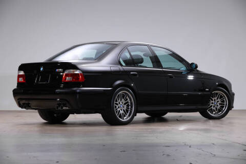 2002 BMW M5