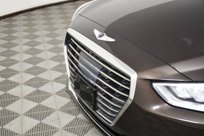 2019 Genesis G90