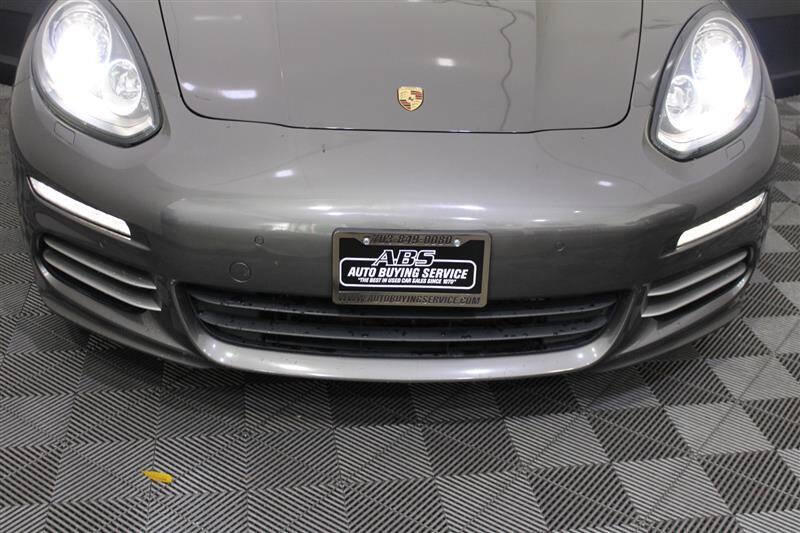 2015 Porsche Panamera