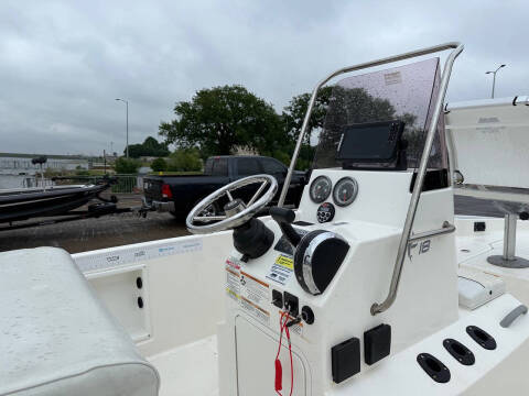 2019 Bayliner Element F18