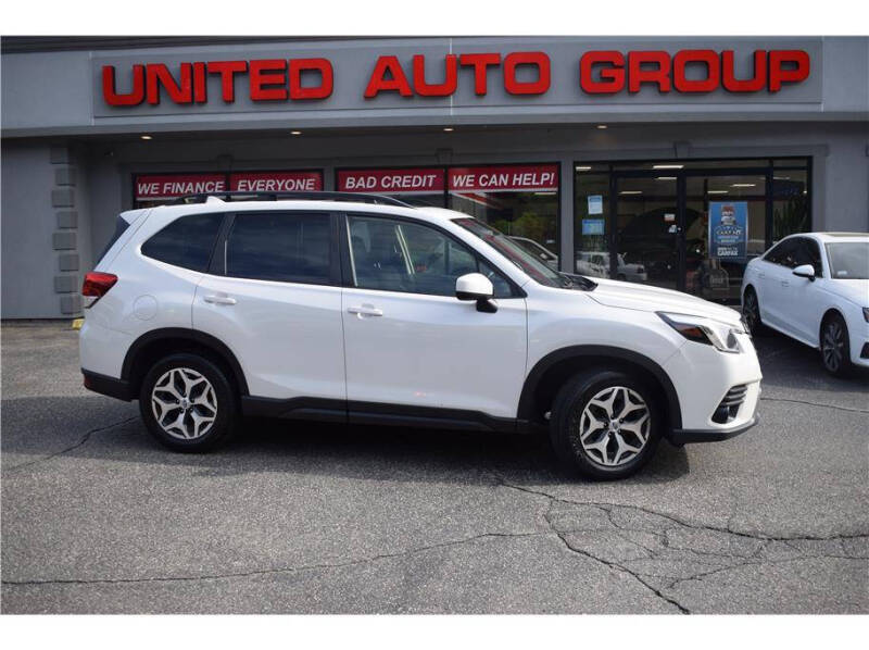 2023 Subaru Forester Premium