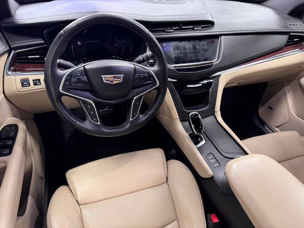 2017 Cadillac XT5 for sale at Conway Imports in   Streamwood, IL