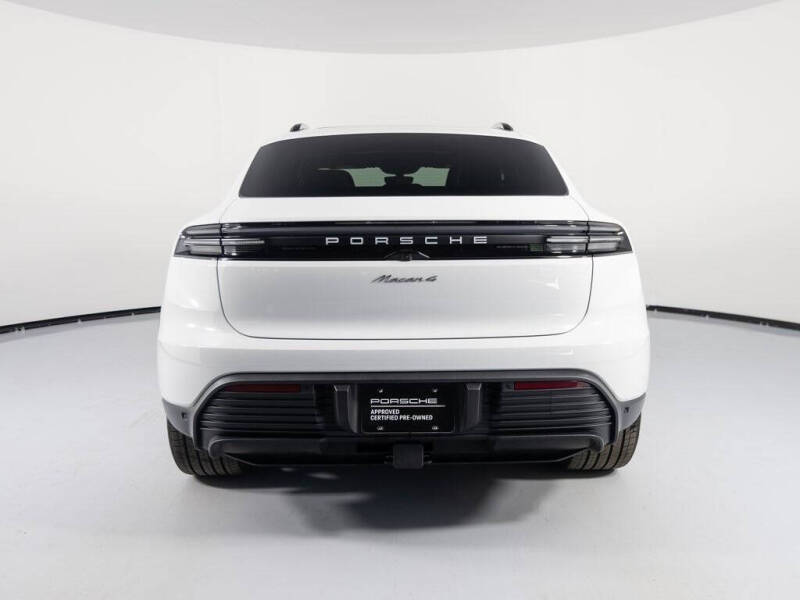 2024 Porsche Macan 4 Electric