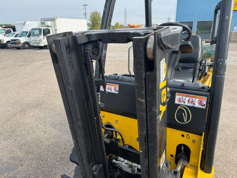 2015 Yale GLP030