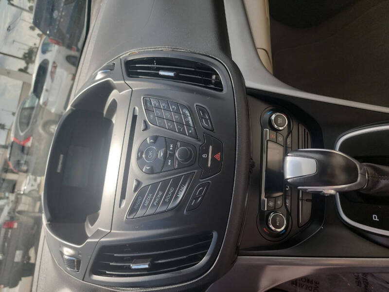 2014 Ford C-MAX Hybrid SE