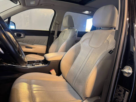 2022 Kia Sorento Plug-In Hybrid SX