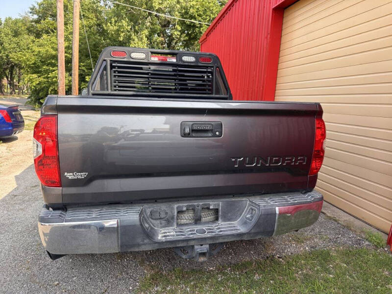 2014 Toyota Tundra SR5