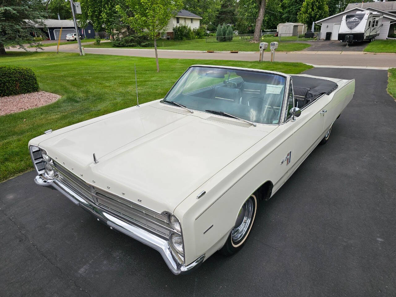 1967 Plymouth Sport Fury 10