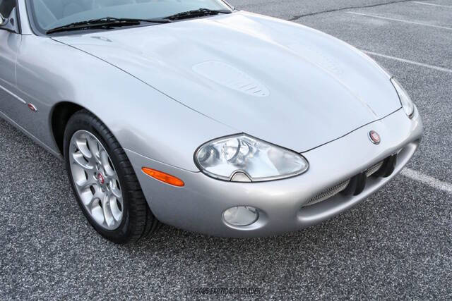 2001 Jaguar XKR