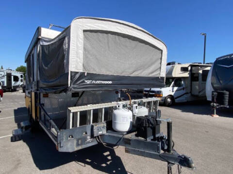 2005 Fleetwood RV E2