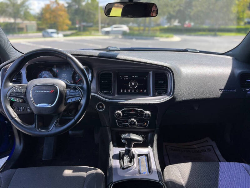 2019 Dodge Charger SXT