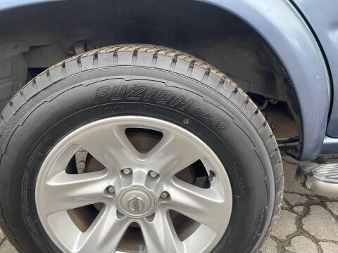 2002 Nissan Pathfinder LE