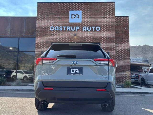 2023 Toyota RAV4 Hybrid XLE