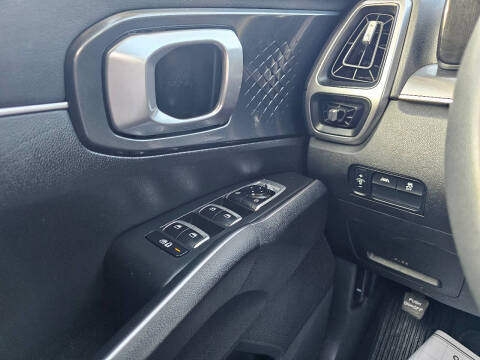2023 Kia Sorento LX