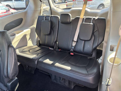 2018 Chrysler Pacifica Touring L