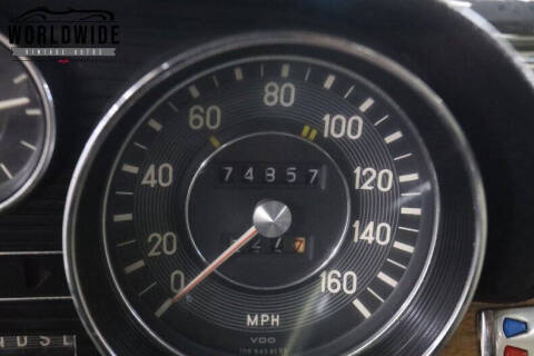 1972 Mercedes-Benz 300-Class
