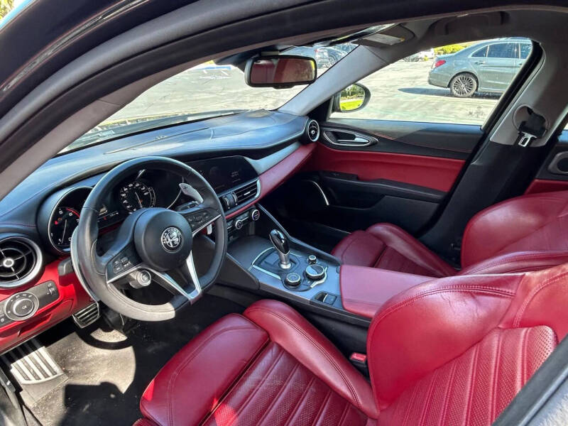 2019 Alfa Romeo Giulia Ti Sport Carbon