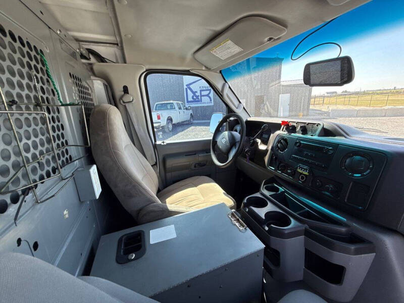 2011 Ford E-Series E-350 SD