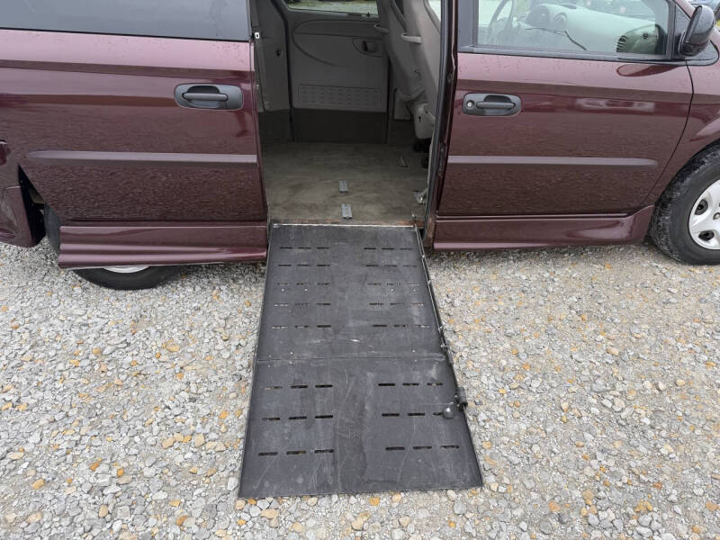 2003 Dodge Grand Caravan SE