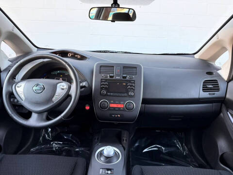 2015 Nissan LEAF