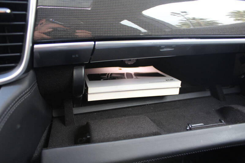 2015 Porsche Panamera GTS