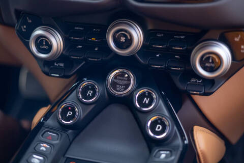 2023 Aston Martin Vantage