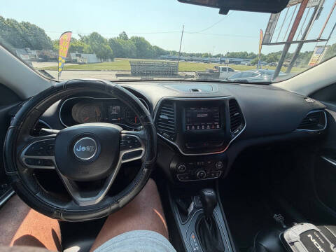 2019 Jeep Cherokee Latitude Plus