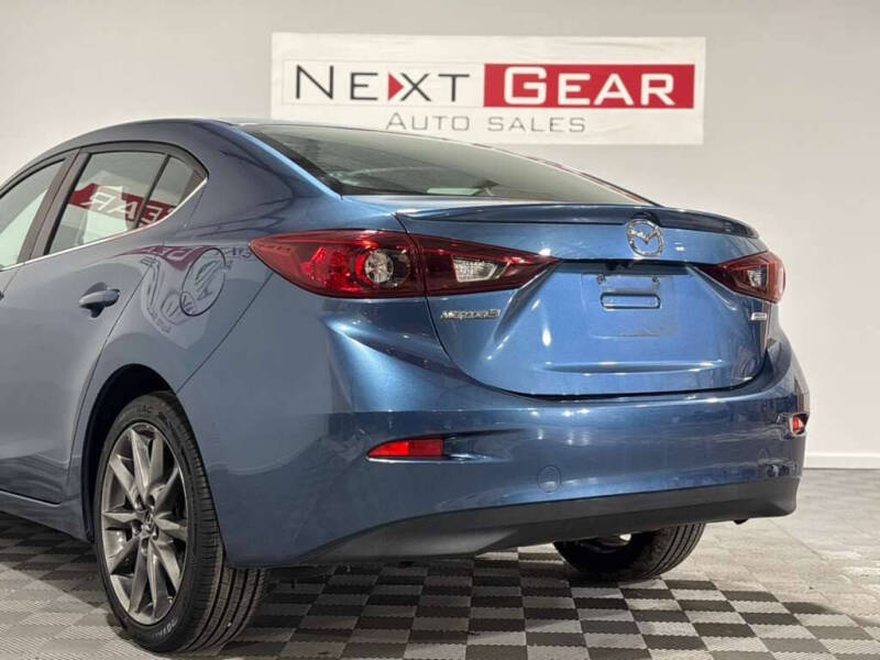 2018 Mazda MAZDA3 Touring