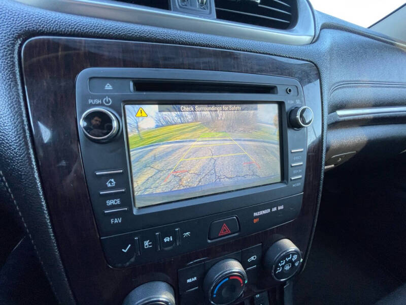 2016 Chevrolet Traverse 1LT photo 19