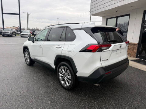 2025 Toyota RAV4 XLE Premium