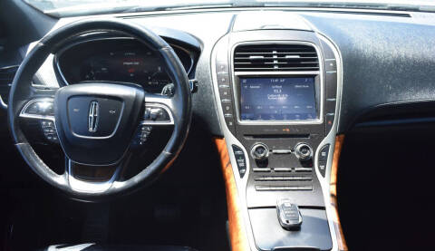 2019 Lincoln Nautilus Select
