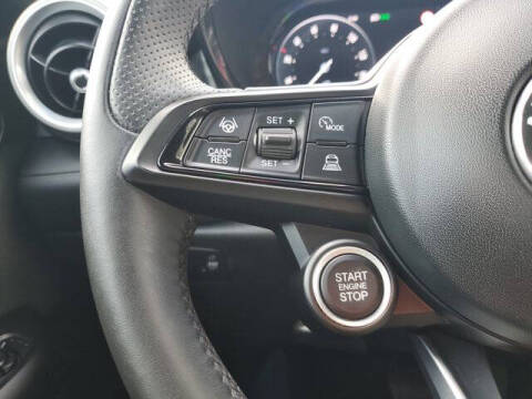 2024 Alfa Romeo Tonale Hybrid Ti