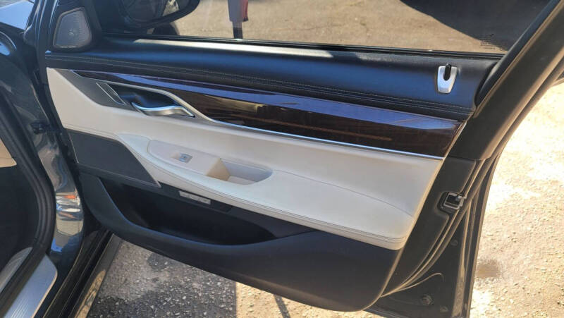 2016 BMW 7 Series 740i