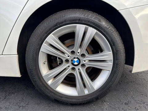 2017 BMW 3 Series 330i xDrive