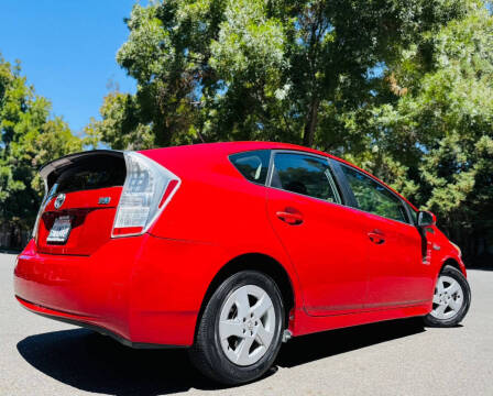 2010 Toyota Prius III
