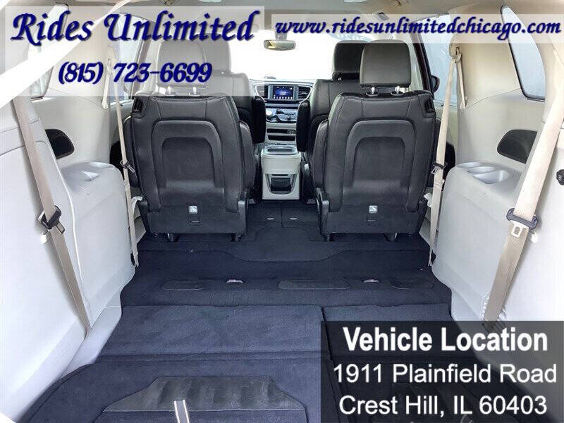 2020 Chrysler Pacifica Touring L