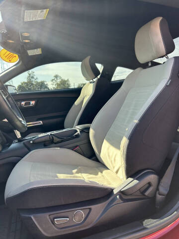 2017 Ford Mustang EcoBoost