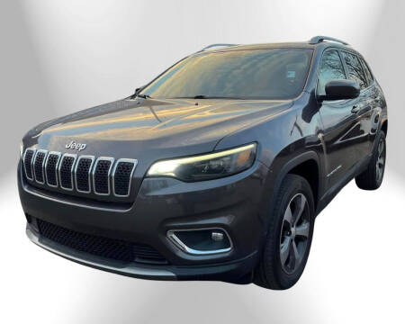 2020 Jeep Cherokee for sale at R&R Car Company in Mount Clemens MI