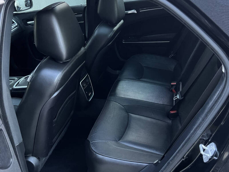 2019 Chrysler 300 Limited