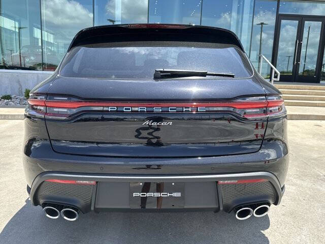 2025 Porsche Macan