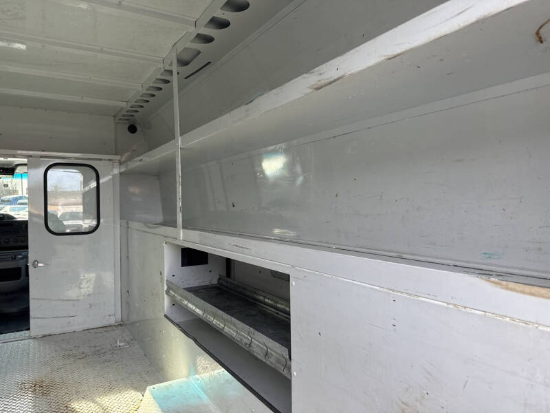2010 Ford E-Series E-350 SD