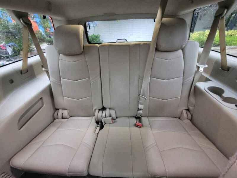 2016 Cadillac Escalade ESV Luxury Collection