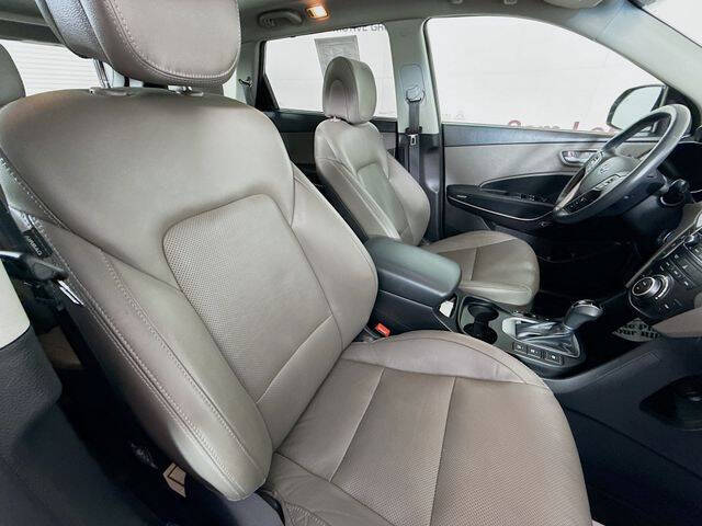 2017 Hyundai Santa Fe Limited Ultimate