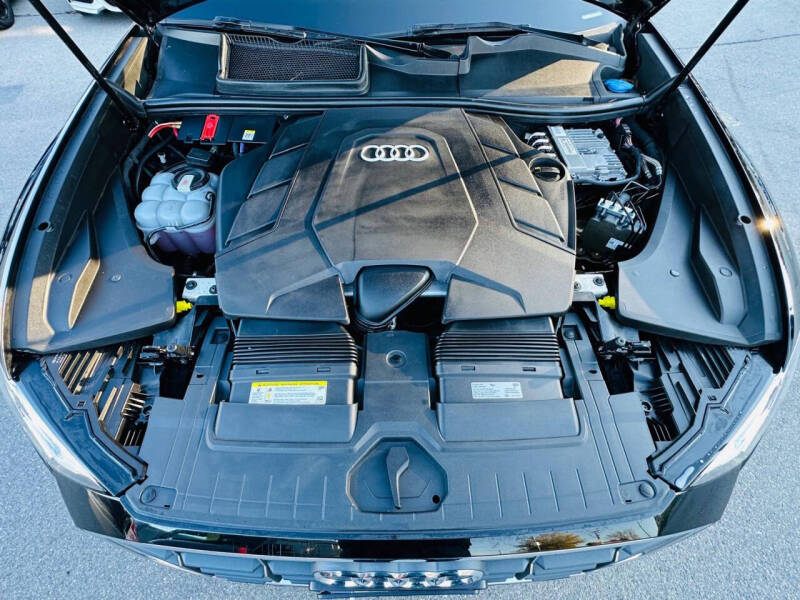 2019 Audi Q8 quattro Premium 55 TFSI