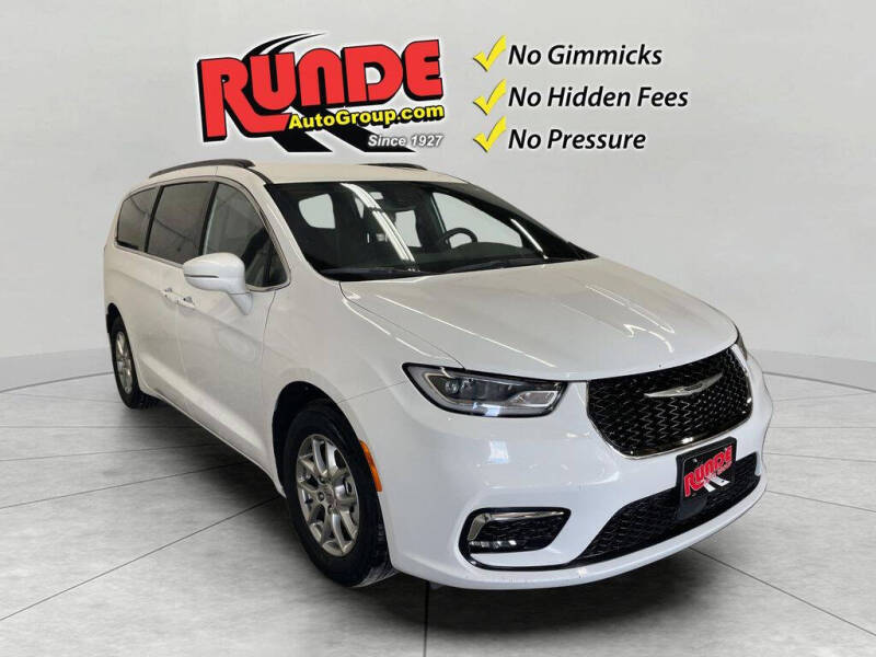 2022 Chrysler Pacifica Touring