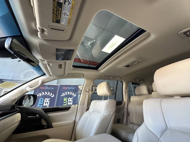 2018 Lexus LX 570 Two-Row